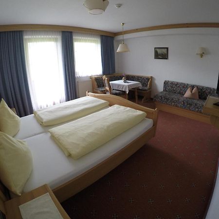 Gaestehaus Alpenland Tux Habitación foto